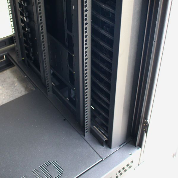 rack telecom alta desnsidade servidor left triunfo 04