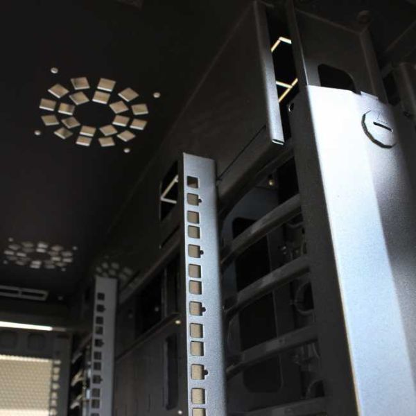 rack servidor left server 07